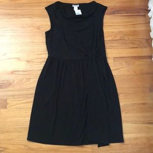 Motherhood Maternity NWT!